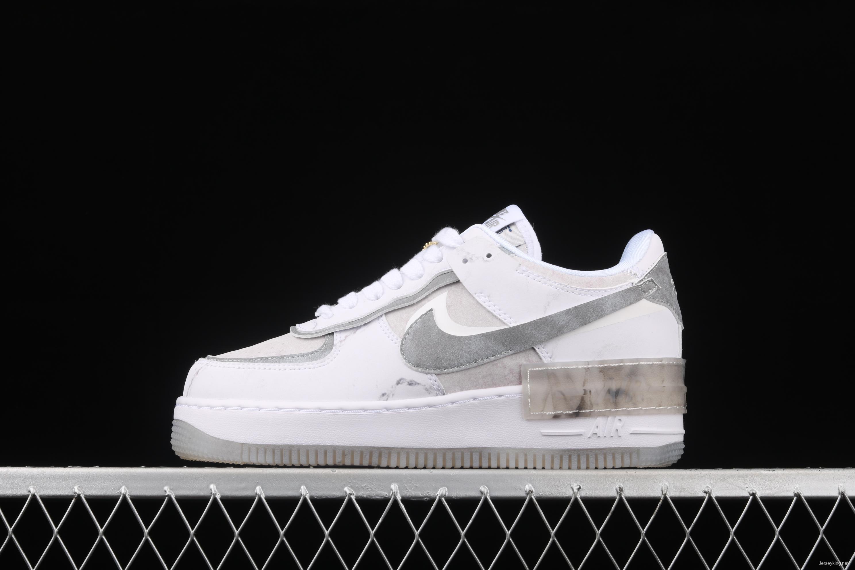 NIKE Air Force 1 ShAdidasow light weight heightened low-top board shoes DJ4635-100