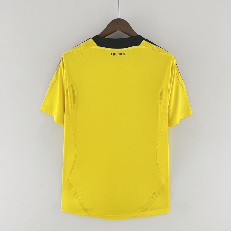 Retro Real Madrid 11/12 Goalkeeper Yellow Jersey