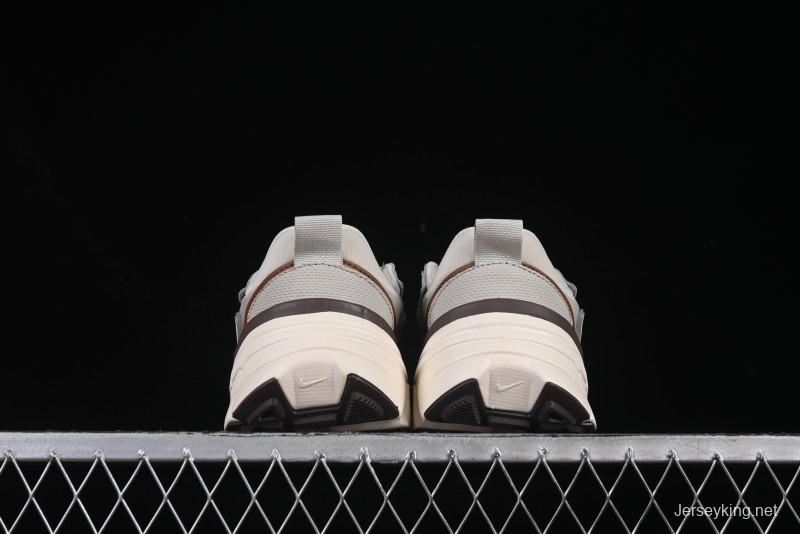 Nike Runtekk Run Retro Low-Top Running Shoes with Cushlon Midsole and Anti-Slip Design - FN0738-107