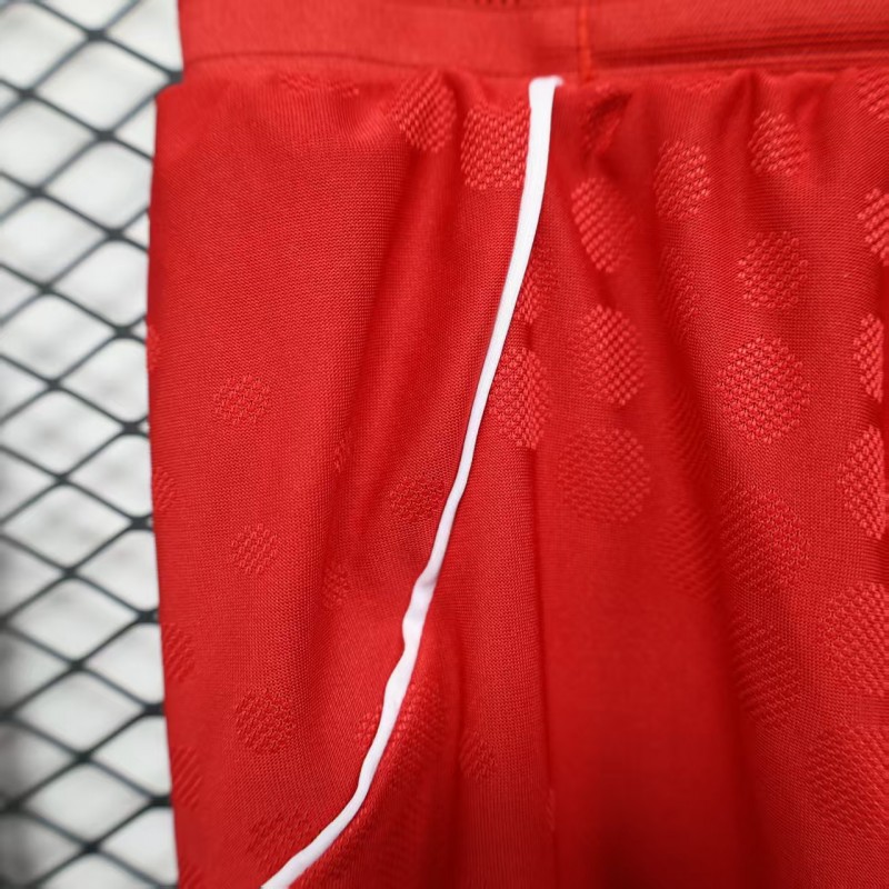 Player Version 25/26 Liverpool Home Shorts