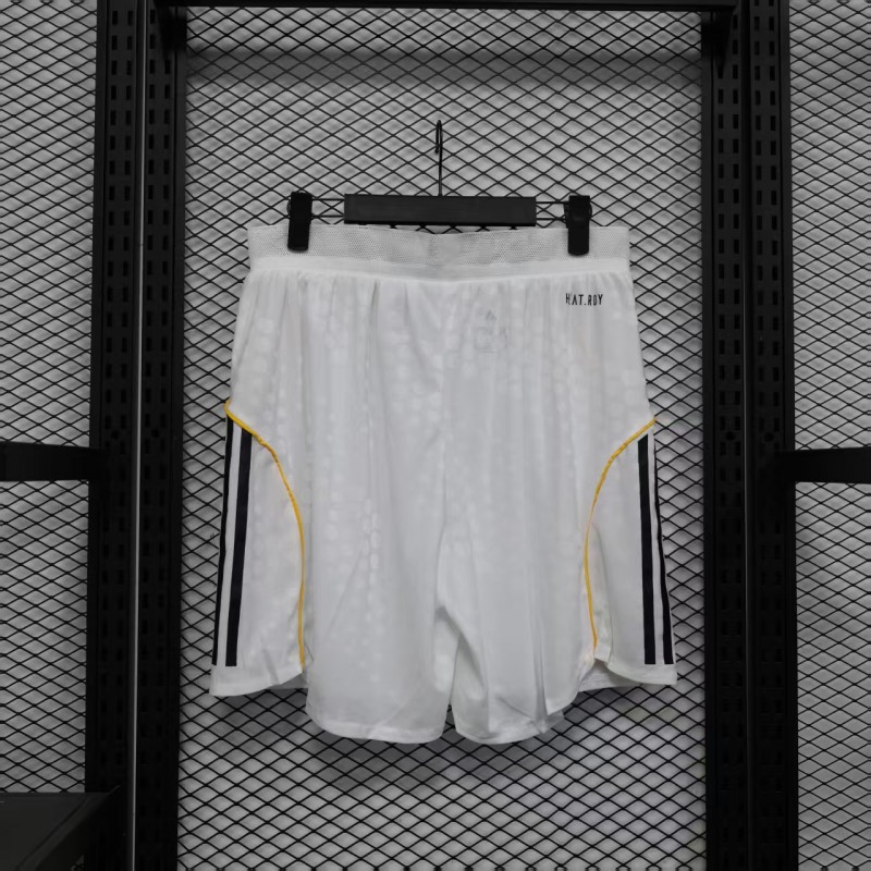 Player Version 25/26 Real Madrid Home Shorts