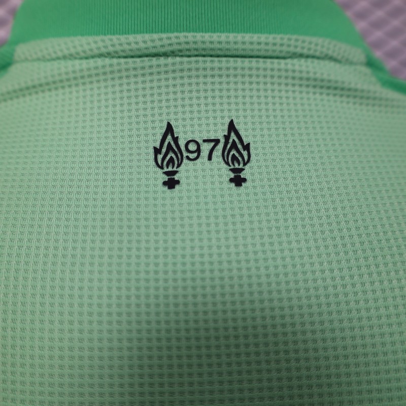 Player Version 25/26 Liverpool Green Goalkeeper Jersey