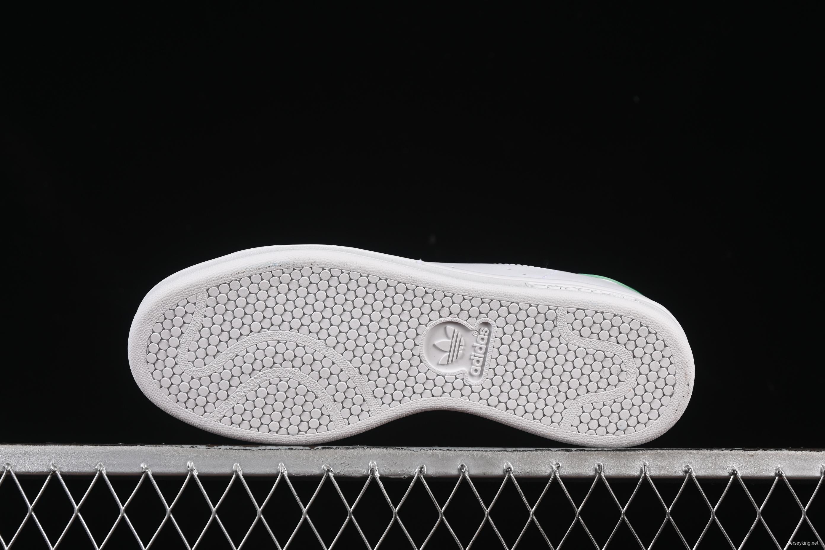 Adidas Stan Smith Classic Evergreen Casual Sneakers - M20324