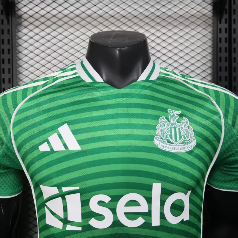 Player Version 25/26 Newcastle United Away Green Jersey