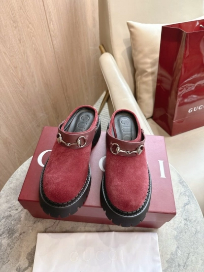 Gucci Women's Mule Shoes with Horsebit Detail - LY00300