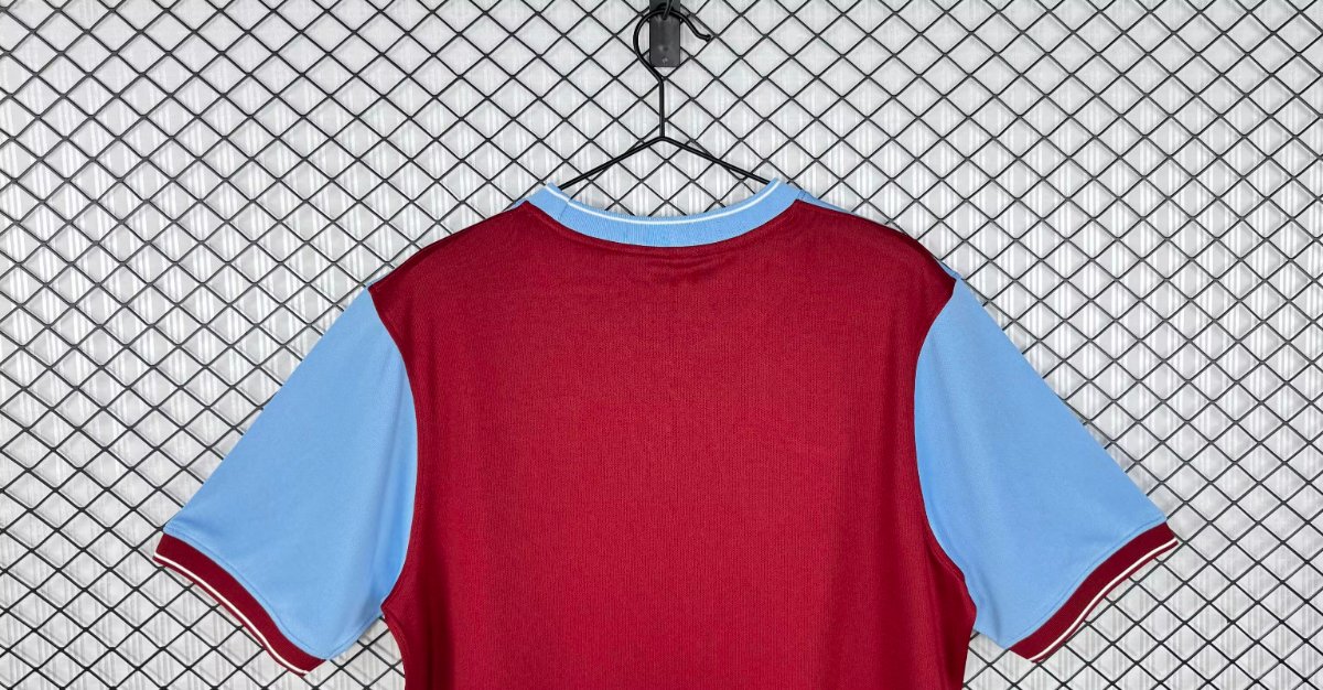 Retro 09/10 Aston Villa Home Jersey