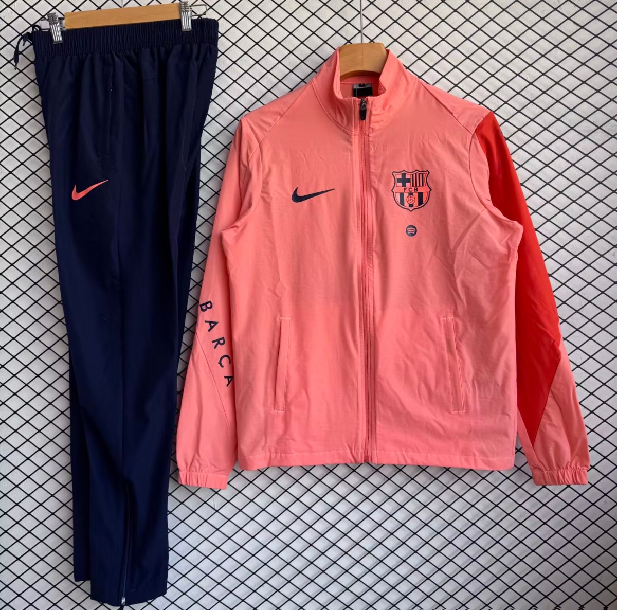 25/26 Barcelona Pink with Navy Full zipper Jacket Tracksuit+ long pants