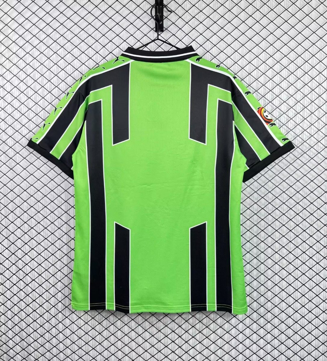 Retro 99/00 Wolfsburg Home Jersey